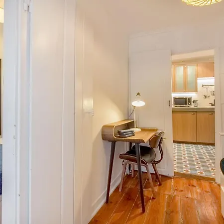 Apartment Unique And Stylish Flat In Historic Lisbon