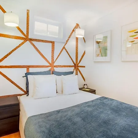 Unique And Stylish Flat In Historic * Lisboa