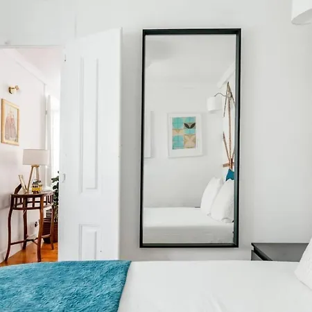 Vintage Inspired Flat In