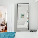 Vintage Inspired Flat In Appartement