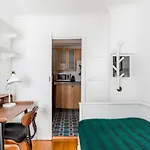 Vintage Inspired Flat In Appartement Lissabon