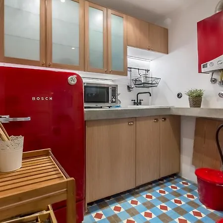 Unique And Stylish Flat In Historic *