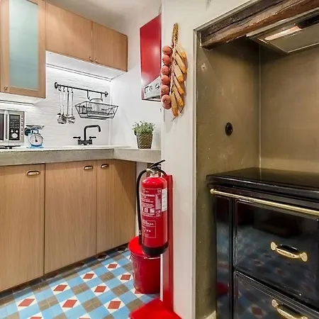 Apartman Unique And Stylish Flat In Historic *